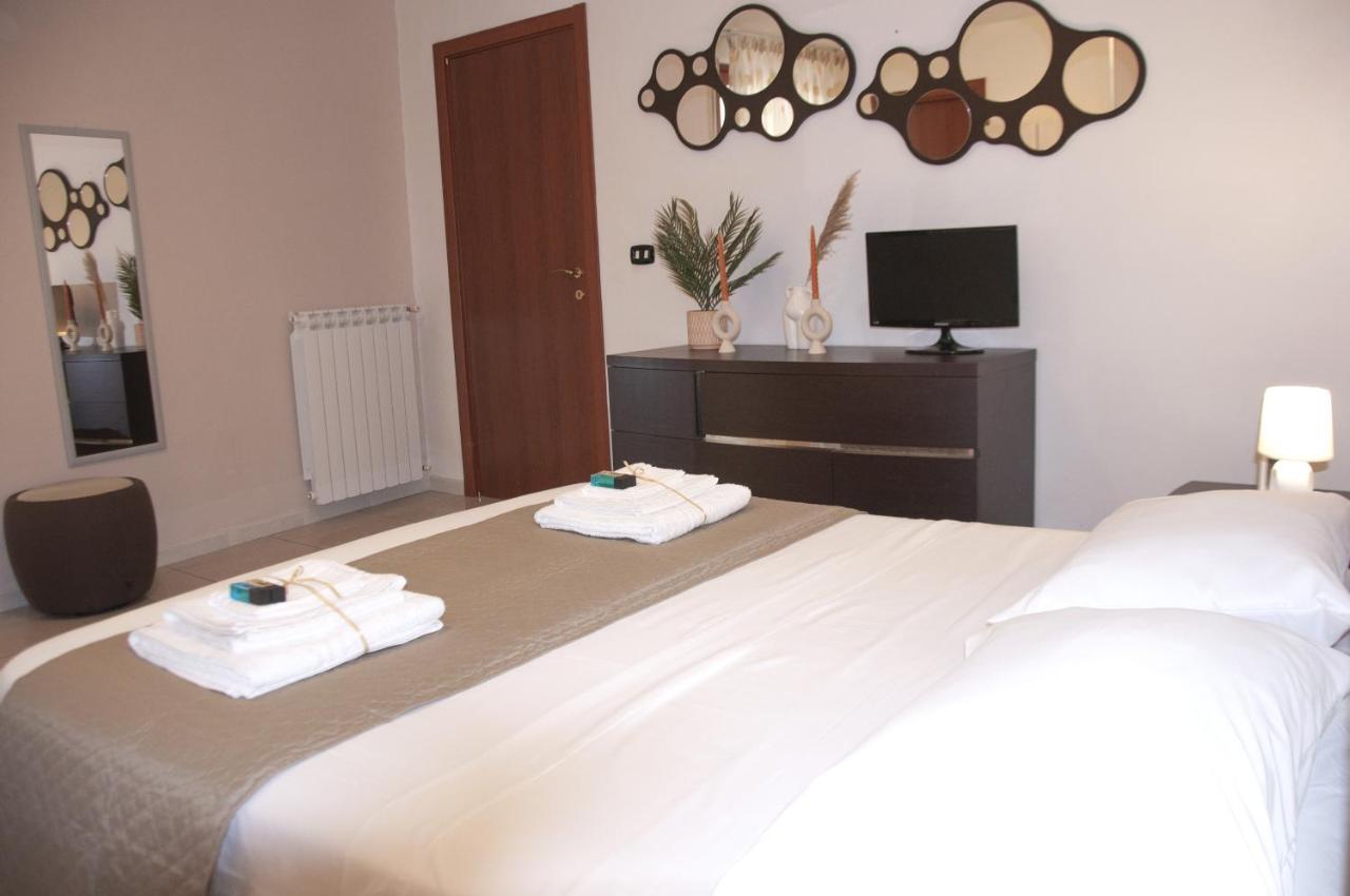 Le Muse Apartment กาแซร์ตา ภายนอก รูปภาพ